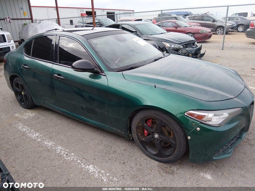 Alfa Romeo Giulia 2.0 Turbo 16V AT8-Q4 Veloce - 33