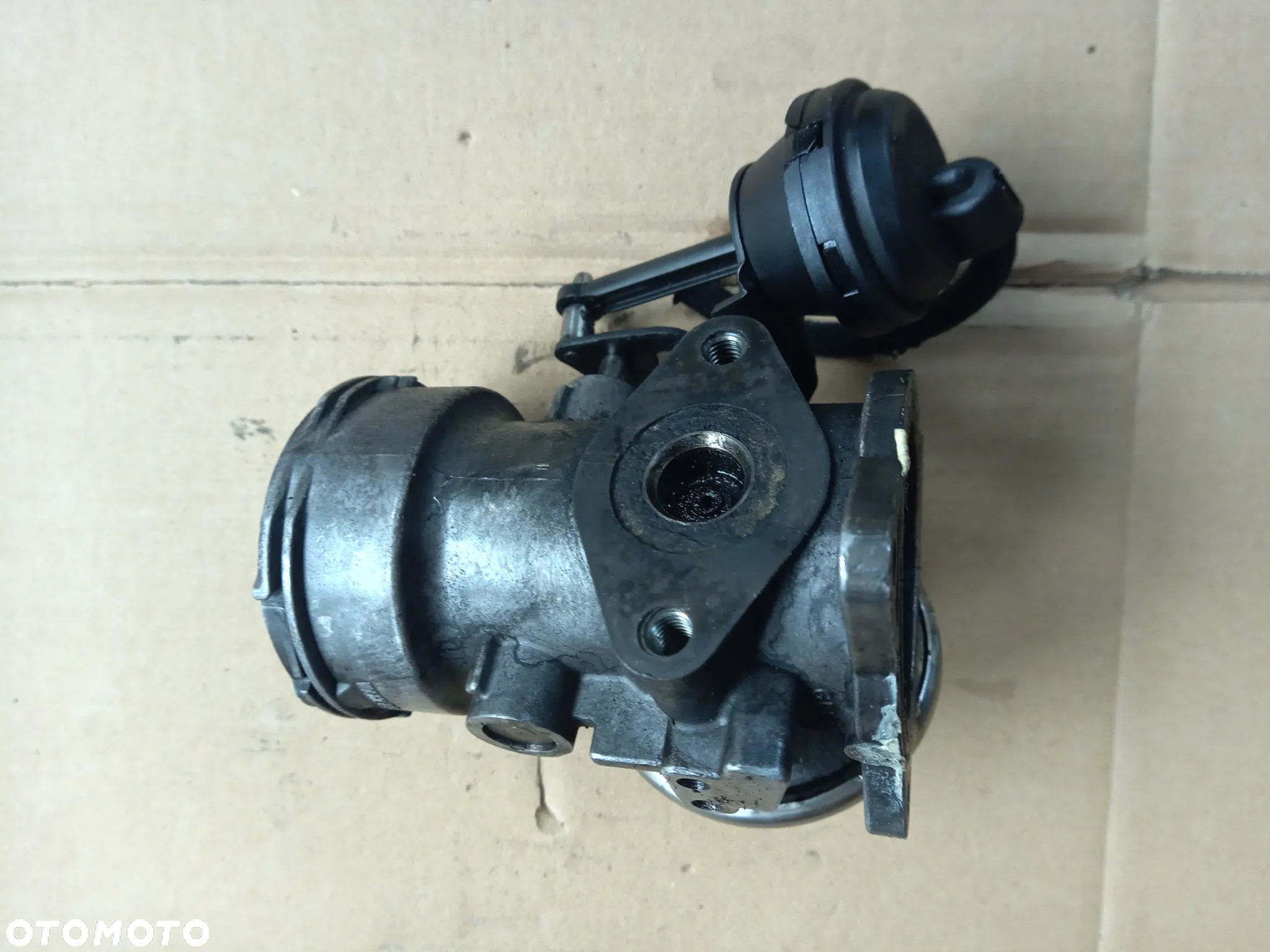 VW Passat B5 lift Skoda Superb 1.9 TDI przepustnica zawór EGR 038131501J - 2