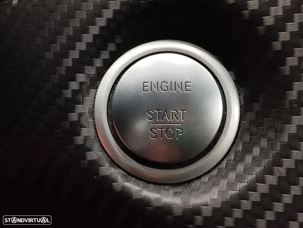 Mercedes-Benz GLA 180 d - 21