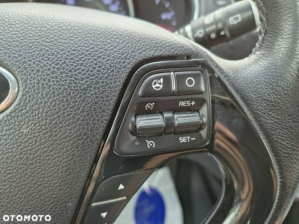 Kia Ceed - 31