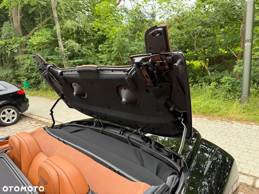 Bentley Continental GT V8 Convertible - 22