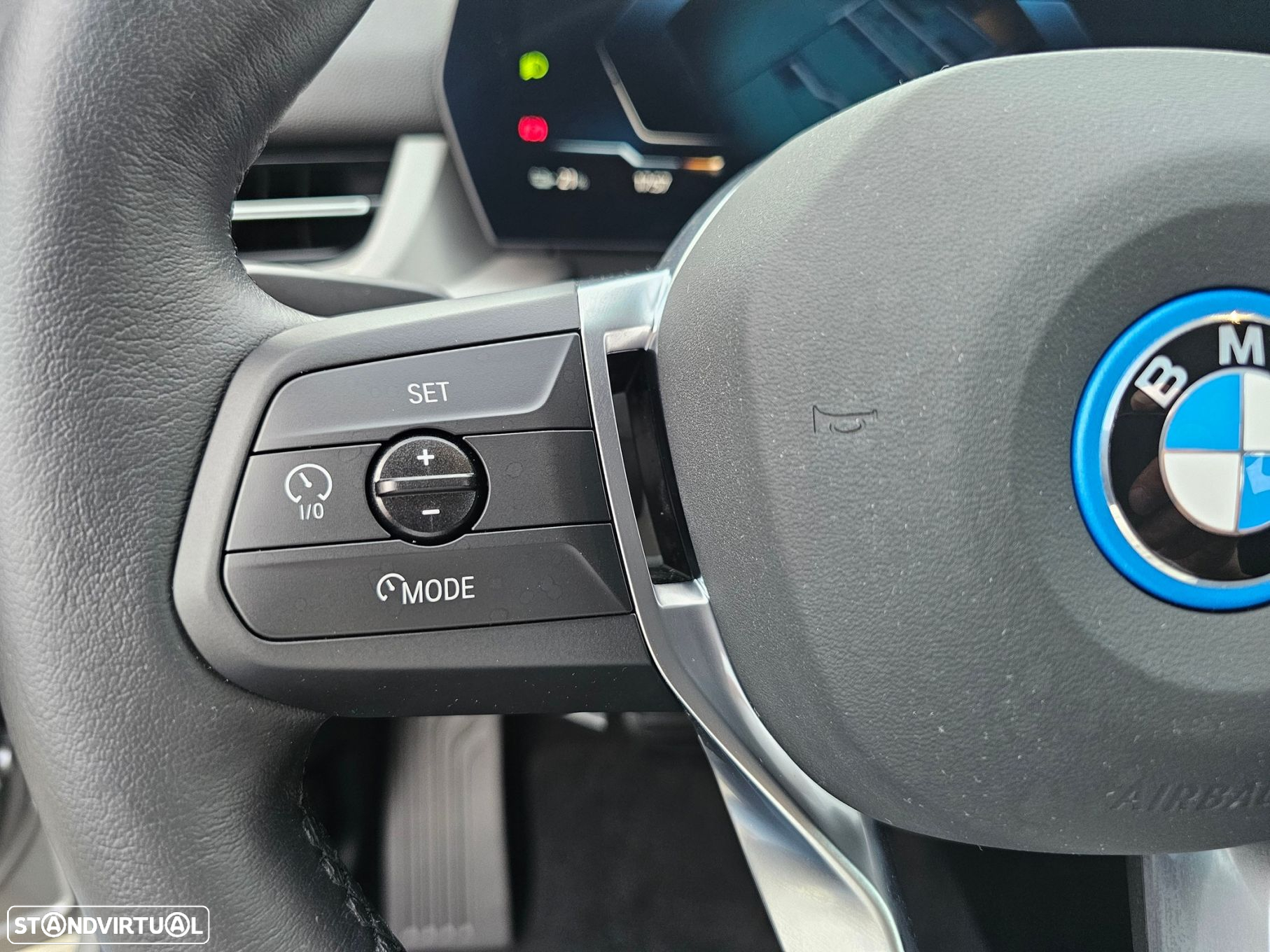 BMW iX1 eDrive20 - 22