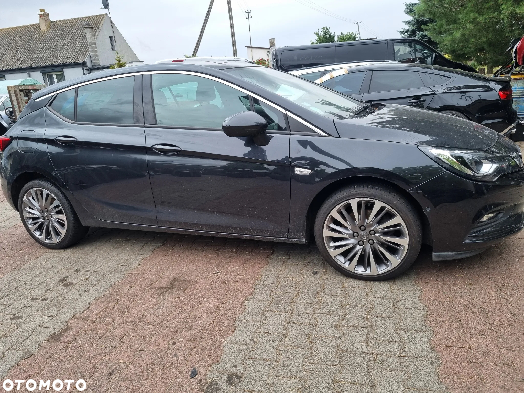 Opel Astra IV 1.6 CDTI Cosmo - 17