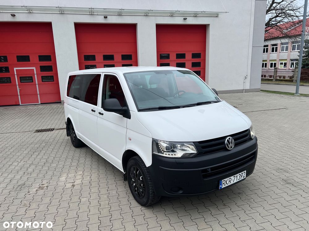 Volkswagen Caravelle - 12
