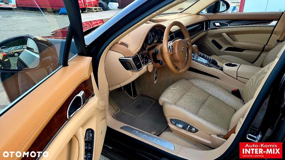 Porsche Panamera - 20