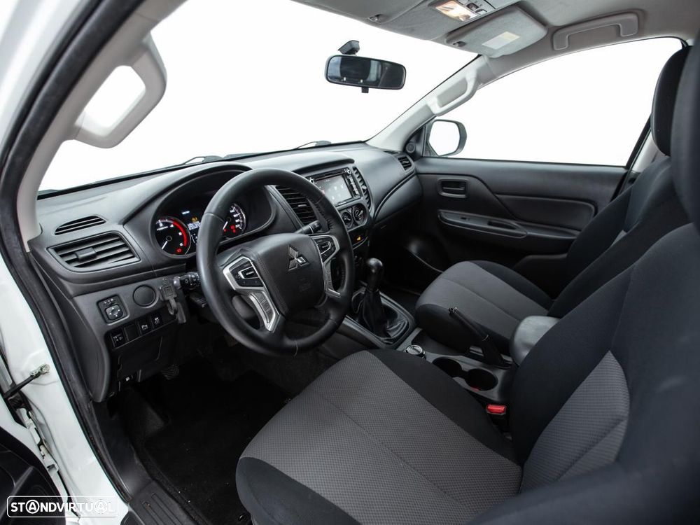 Mitsubishi L200 - 8