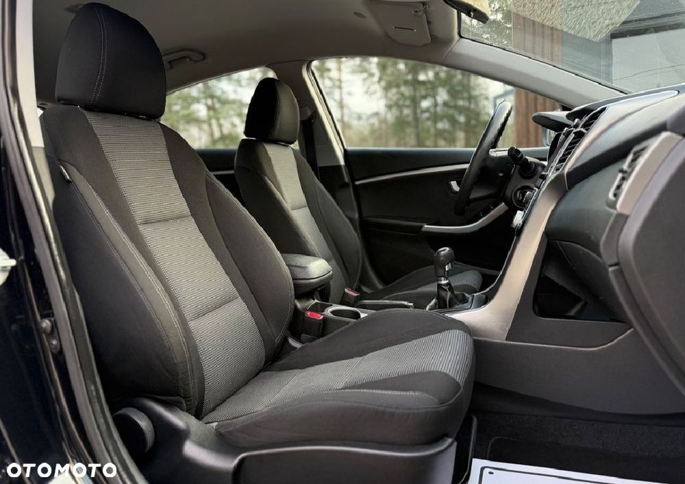 Hyundai i30 1.6 Comfort - 22