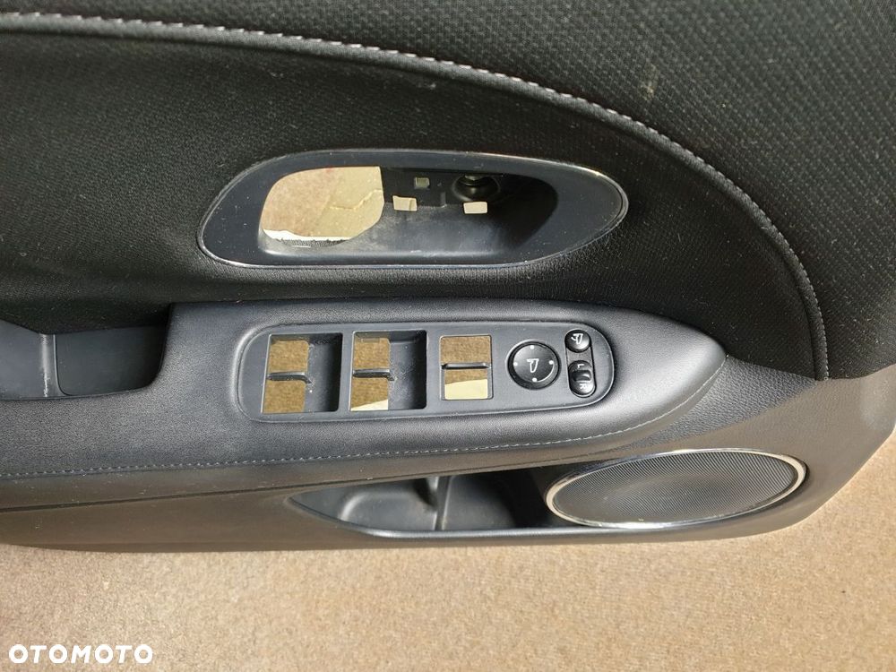 HONDA HR-V 2015-2018r Fotele Kanapy Boczki Skórzane - 14