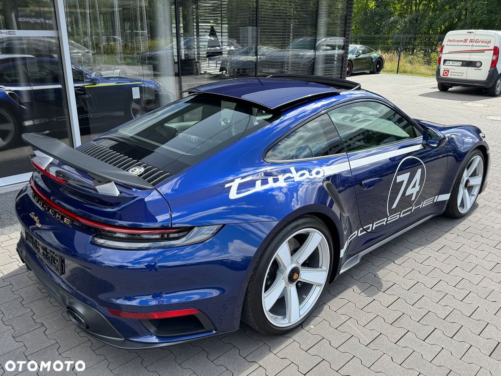 Porsche 911 Turbo 50 Years - 8