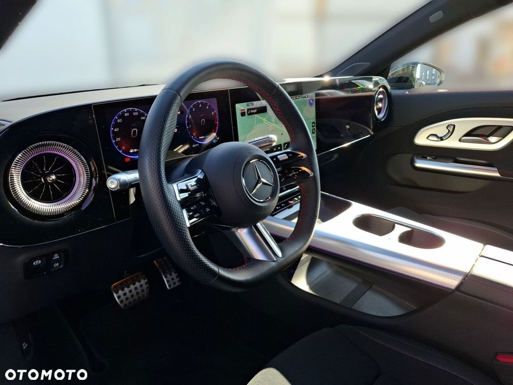 Mercedes-Benz CLA 200 mHEV 8G-DCT - 12