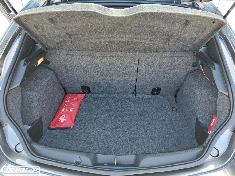 Alfa Romeo Giulietta 1.6 JTDM Veloce - 26