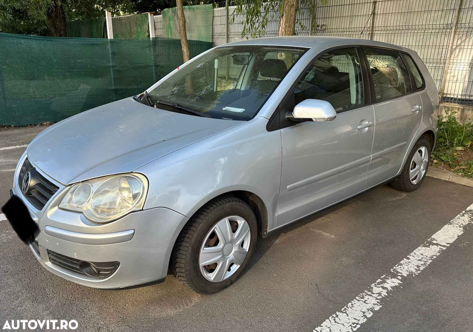 Volkswagen Polo 1.4 Attractive - 3