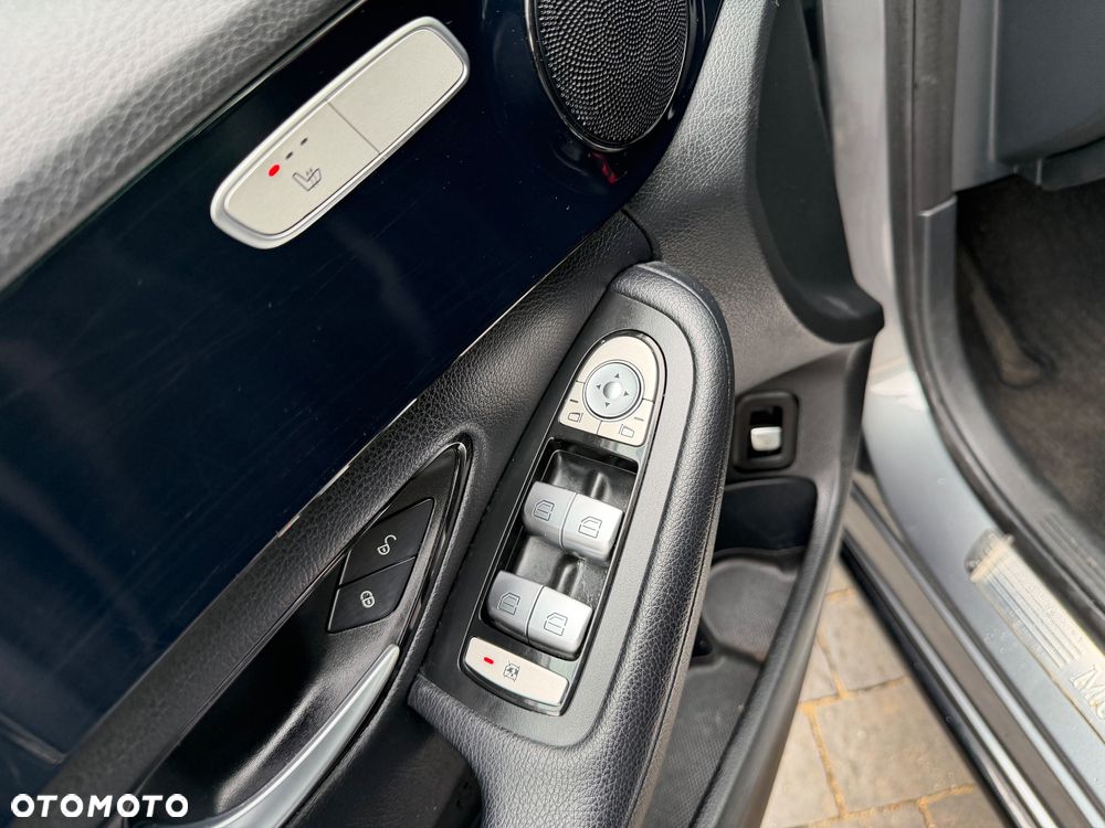 Mercedes-Benz Klasa C 200 d 9G-TRONIC Avantgarde - 23