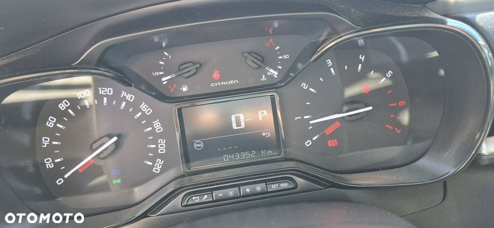 Citroën C3 1.2 PureTech Shine EAT6 - 18