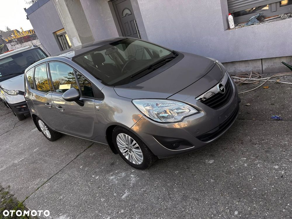 Opel Meriva - 10