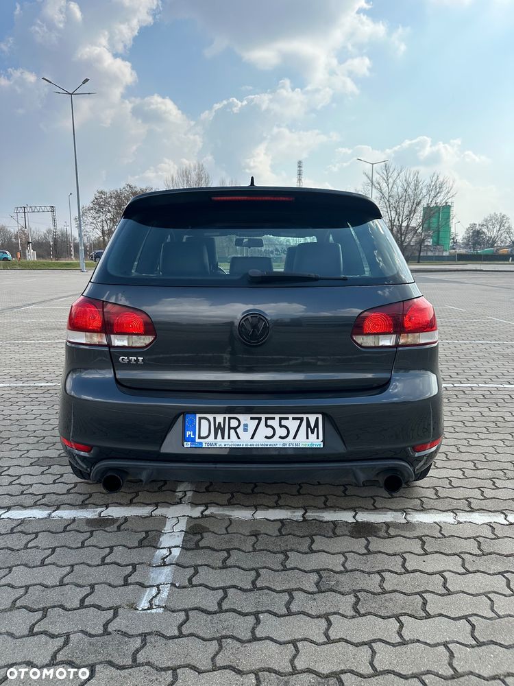 Volkswagen Golf - 21