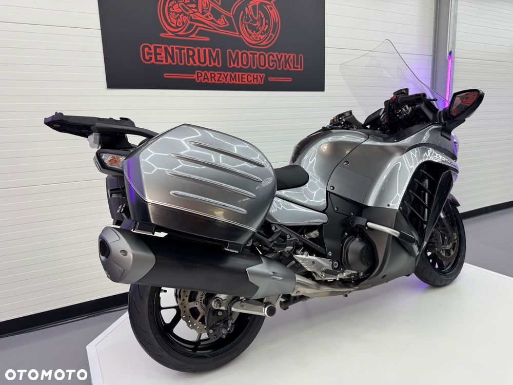 Kawasaki GTR - 3