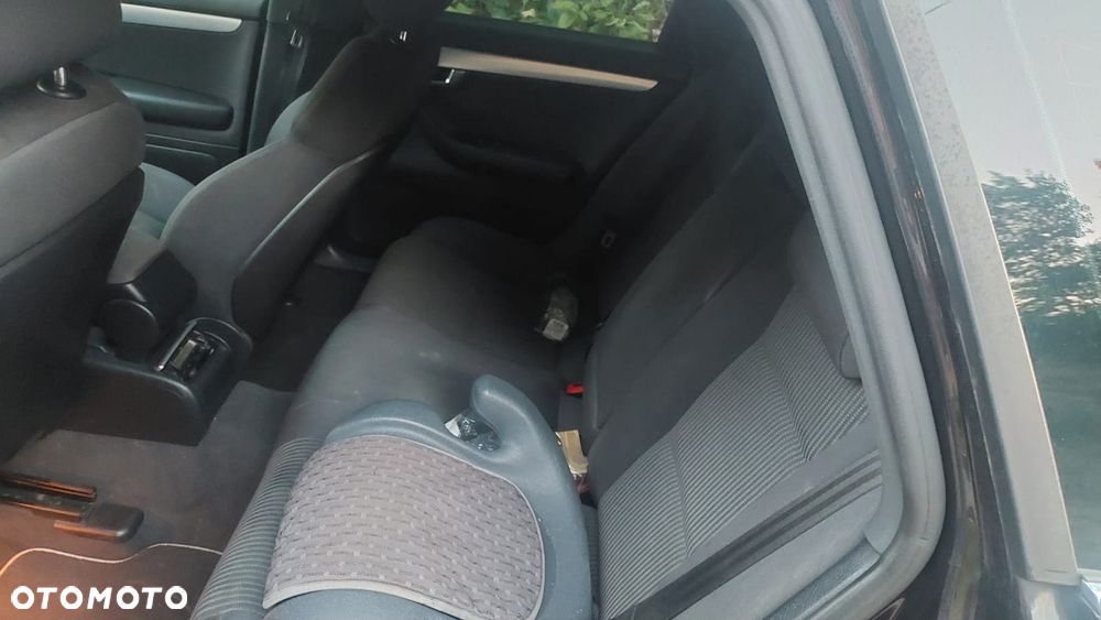 Audi A4 Avant - 6