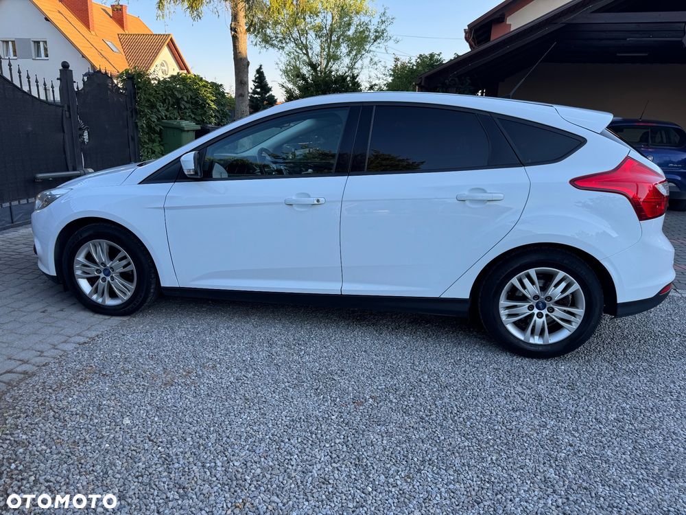 Ford Focus 1.6 Trend - 14