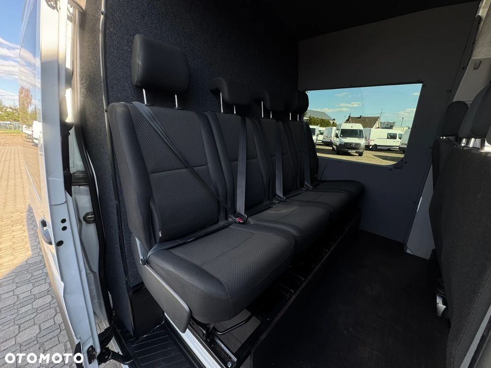 Mercedes-Benz SPRINTER - 21