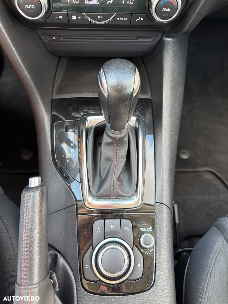 Mazda 3 SKYACTIV-D 150 Automatik Sports-Line - 16