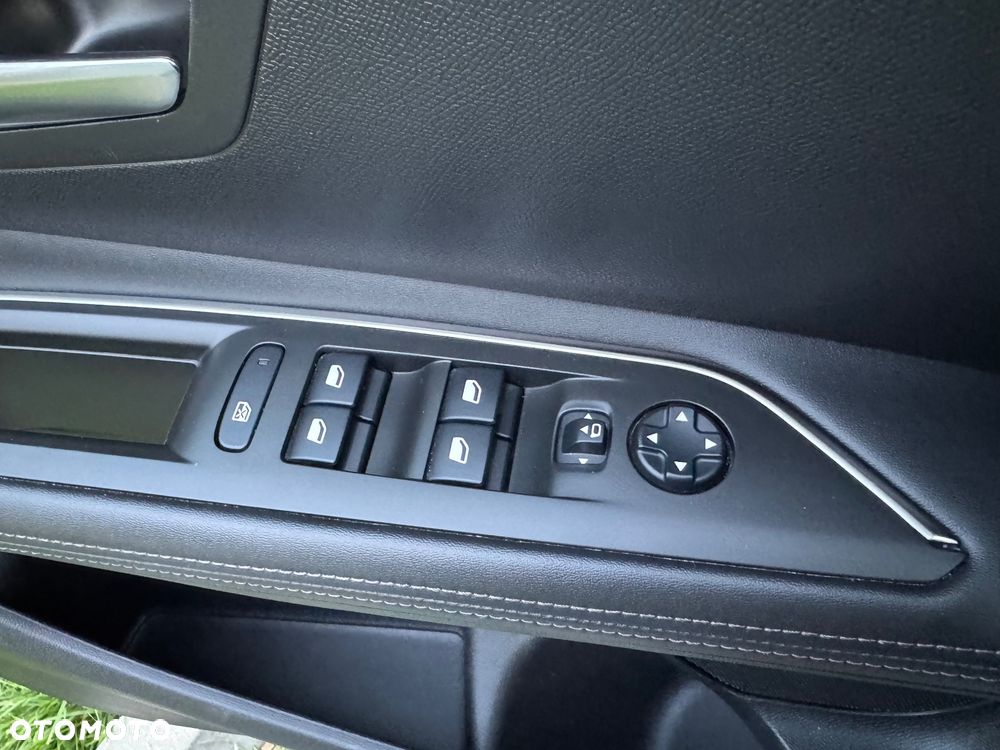 Peugeot 3008 BlueHDi 130 Stop & Start Allure Business-Paket - 24