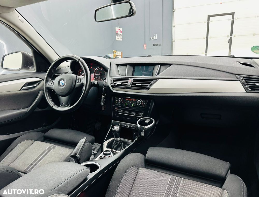 BMW X1 xDrive18d Sport Line - 17