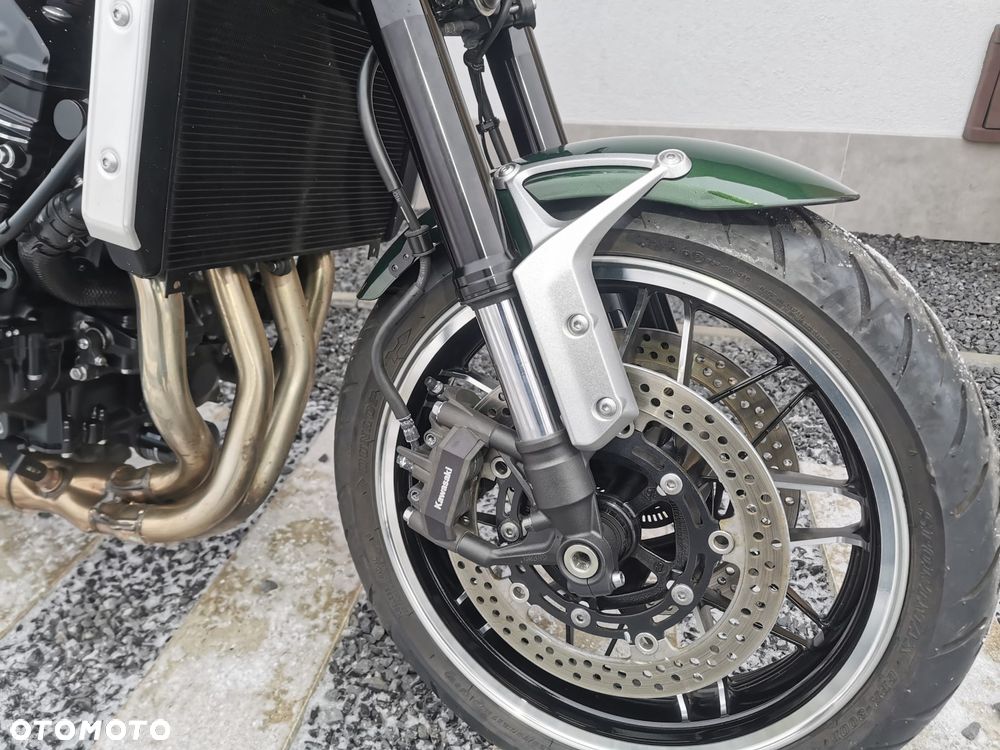Kawasaki Z 900 RS - 15