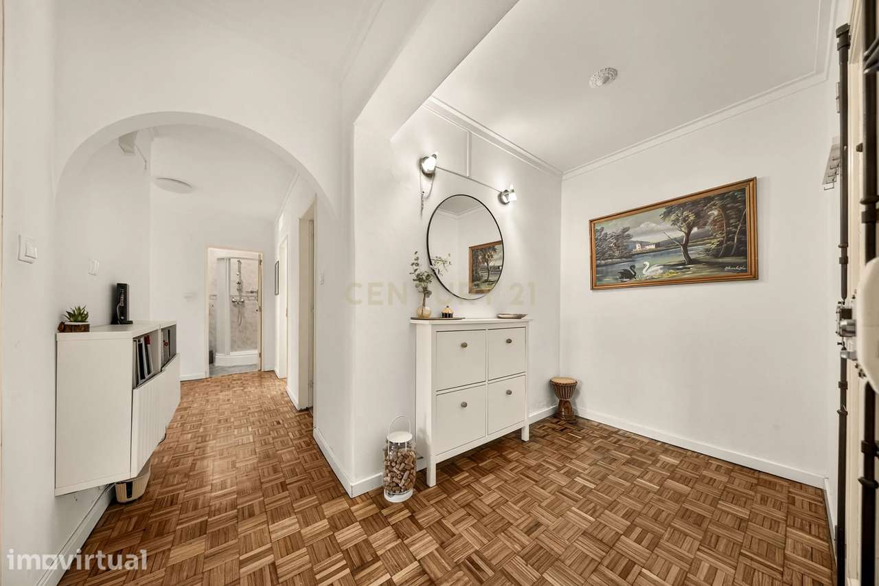Apartamento T3 com Excelente Localização | Espaço | Luz | Centralidade - Grande imagem: 3/29