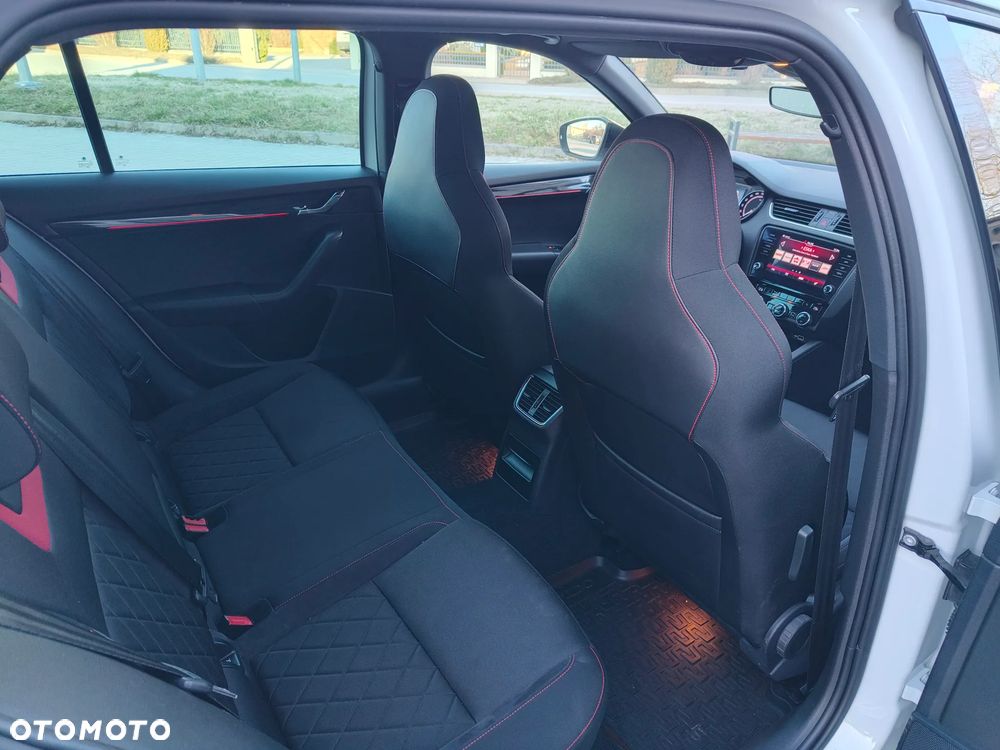 Skoda Octavia 2.0 TDI 4x4 DSG RS - 14