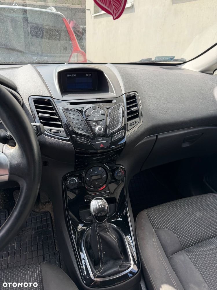Ford Fiesta 1.0 EcoBoost Titanium EU6 - 6