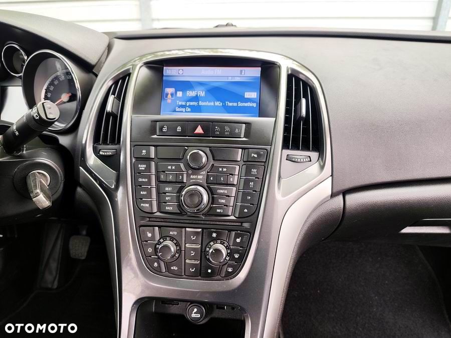 Opel Astra 1.4 Turbo Cosmo - 22