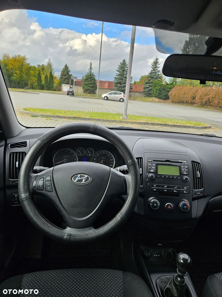 Hyundai i30 1.4 Base - 13