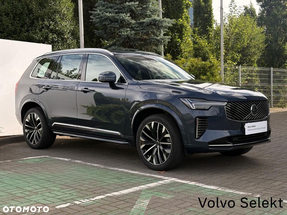 Volvo XC 90 - 9