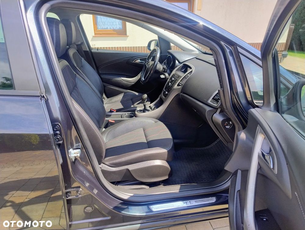 Opel Astra IV 1.4 Cosmo - 15