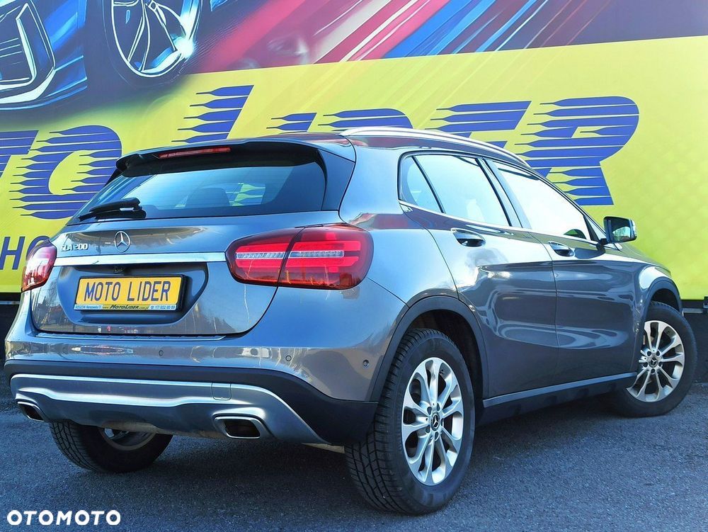 Mercedes-Benz GLA - 5