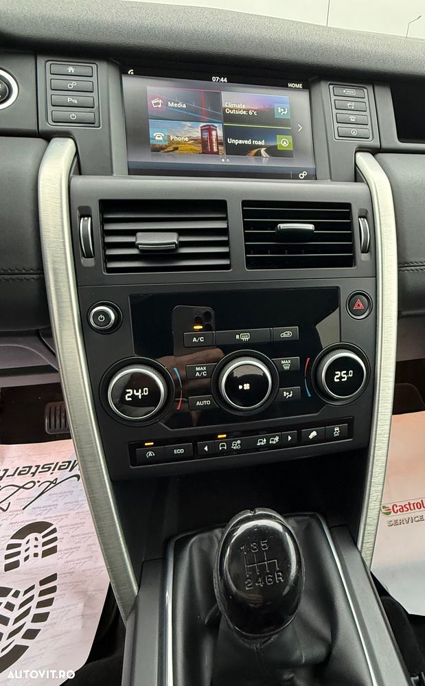 Land Rover Discovery Sport - 10