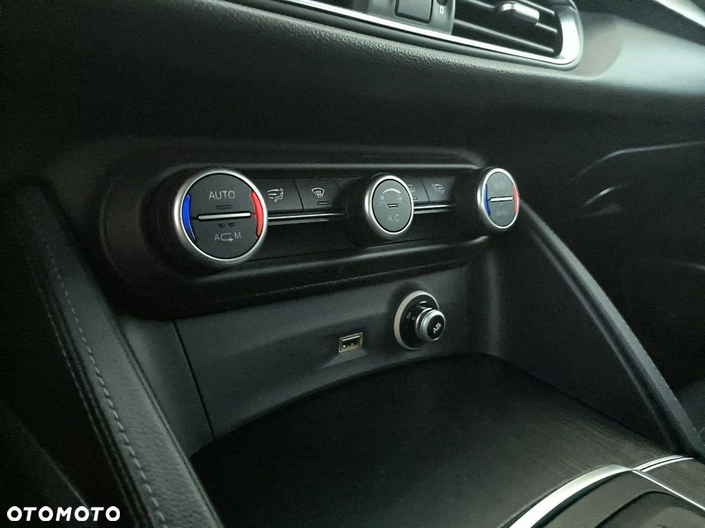 Alfa Romeo Stelvio 2.0 Turbo Q4 - 26