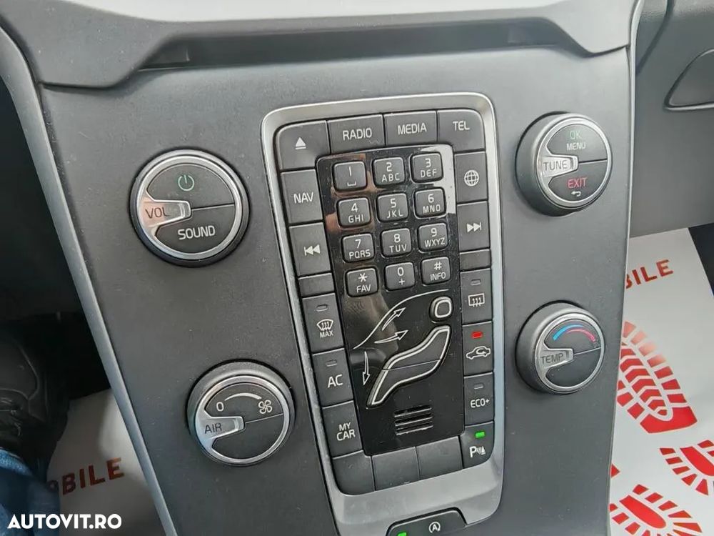 Volvo V40 Cross Country D2 Geartronic Summum - 18