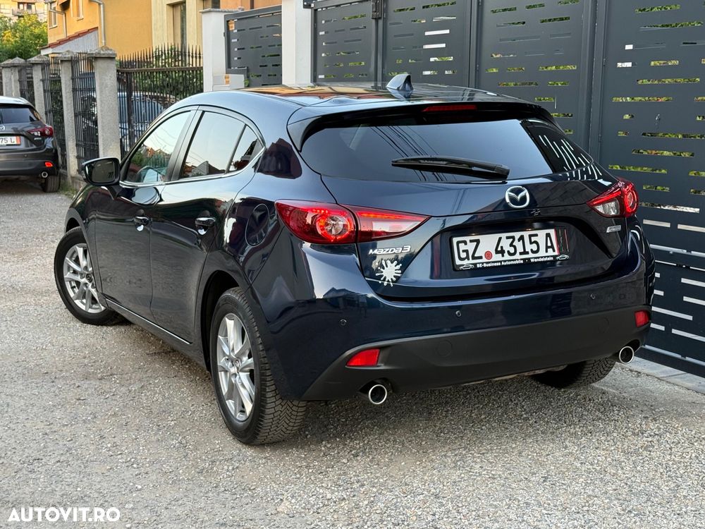 Mazda 3 - 4