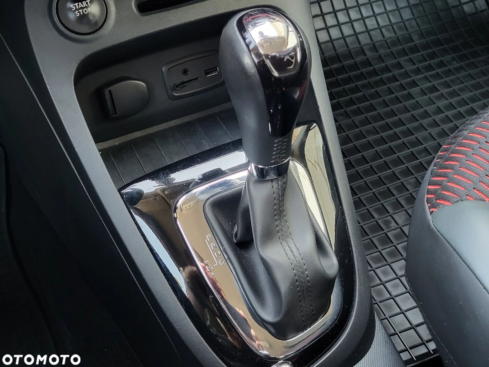 Renault Captur - 15
