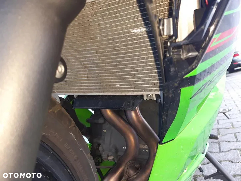 Kawasaki Ninja 400 - 5