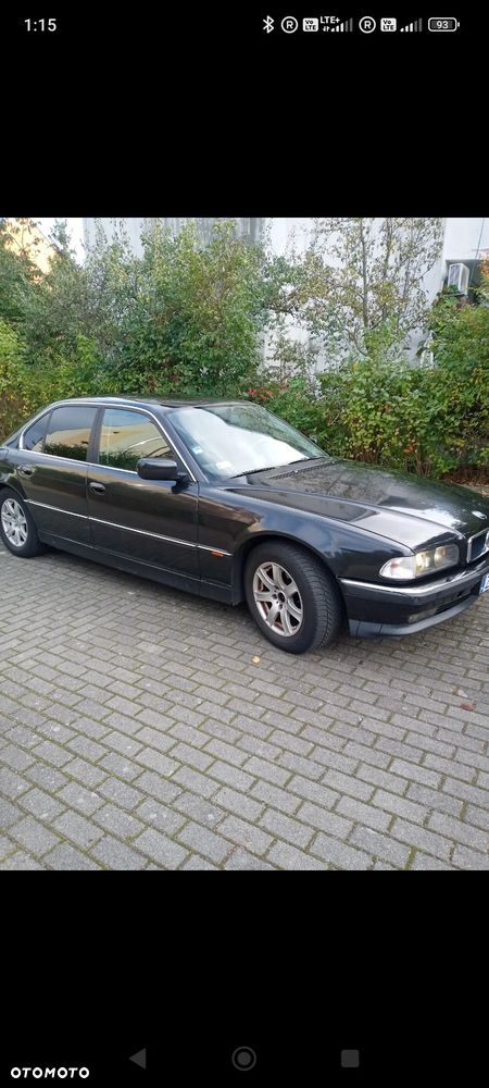BMW Seria 7 740i V8 - 3