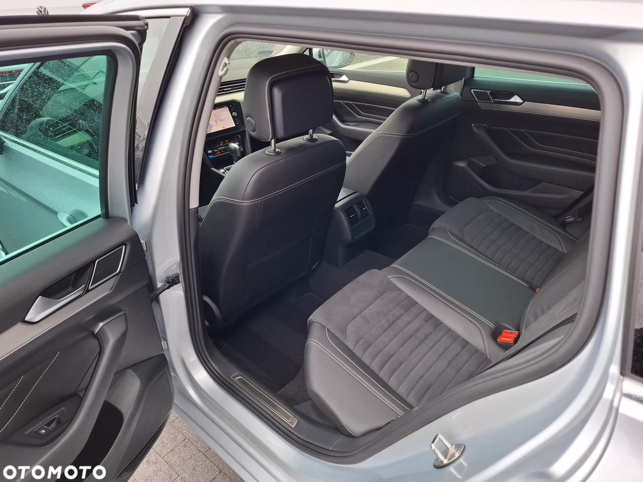 Volkswagen Passat 2.0 TDI EVO Elegance DSG - 15