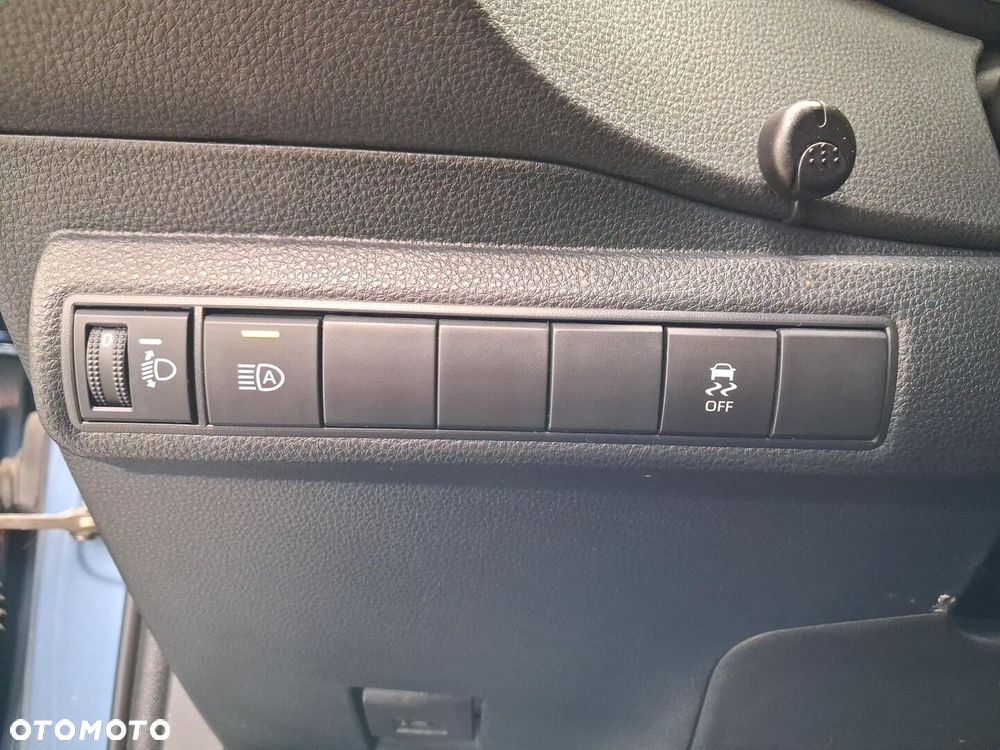 Toyota Corolla 1.8 Hybrid Trek - 28