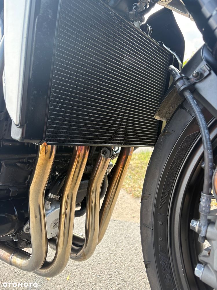Honda CB - 12