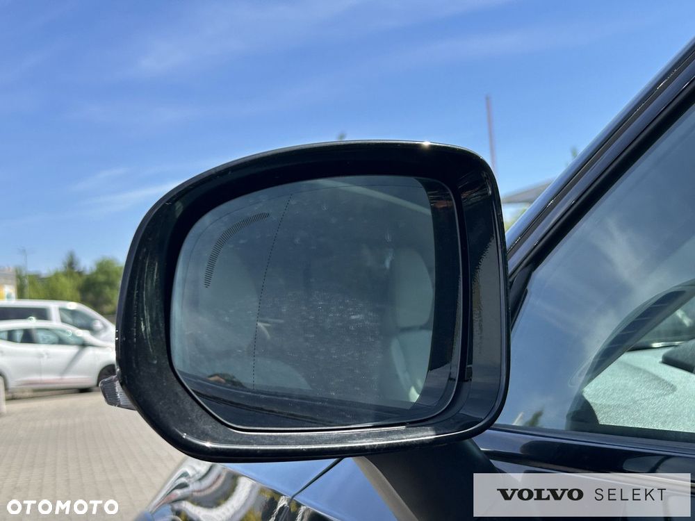Volvo V90 Cross Country - 12