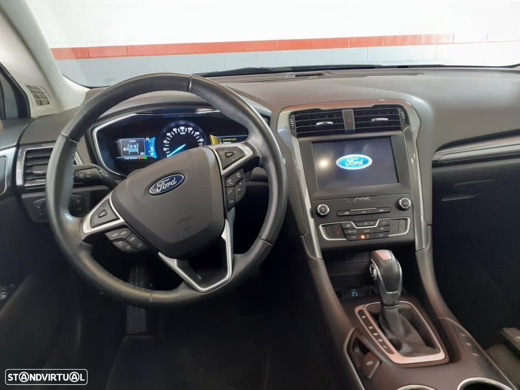 Ford Mondeo 2.0 HEV Titanium - 4