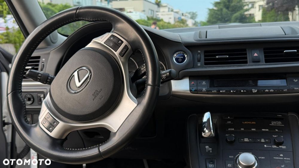 Lexus CT 200h Prestige - 9