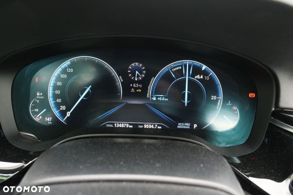 BMW Seria 5 518d Sport Line - 18